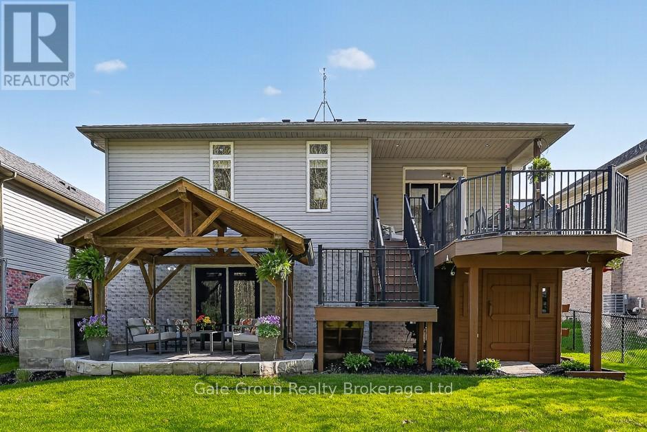 89 WOODVALE DRIVE - 34