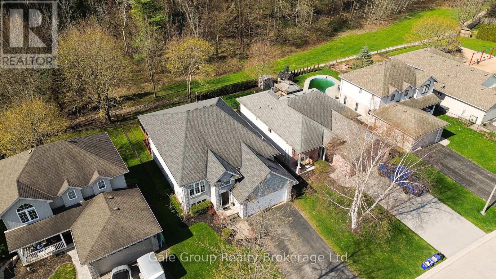 89 WOODVALE DRIVE - 5