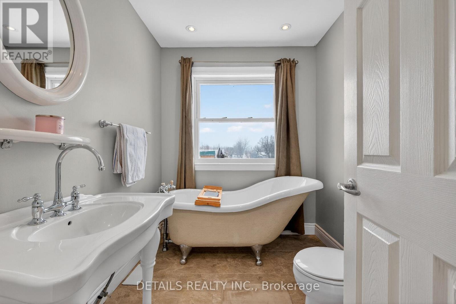 2nd floor 3 piece bath