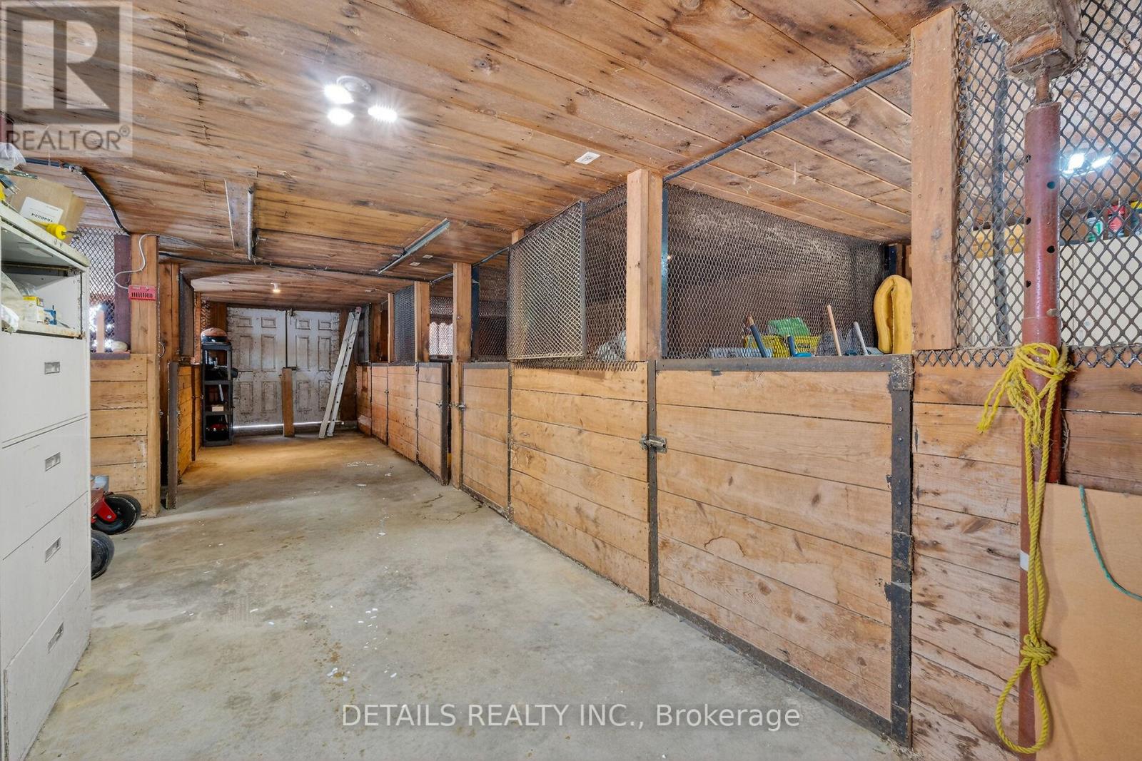 Great heated stall barn with workshop area