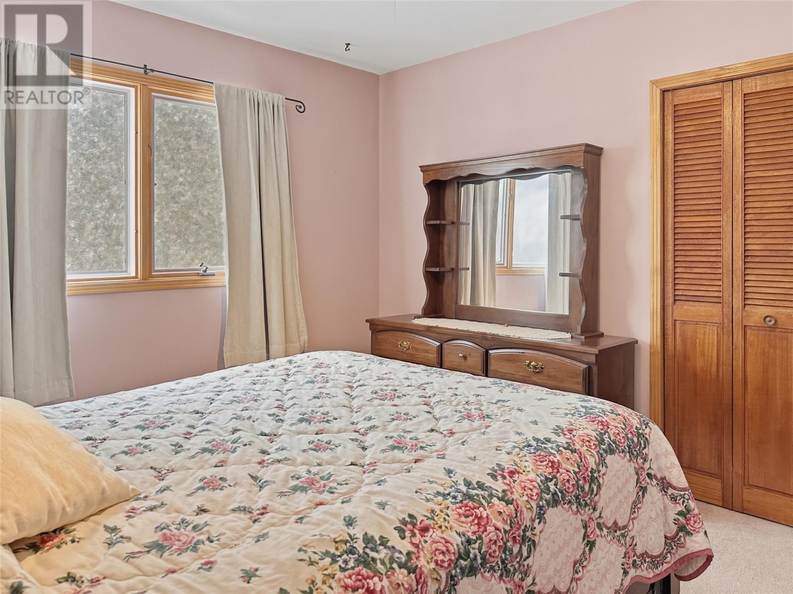 35 Pine Tree Road - 18
