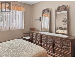 35 Pine Tree Road thumbnail 14