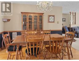 35 Pine Tree Road thumbnail 8