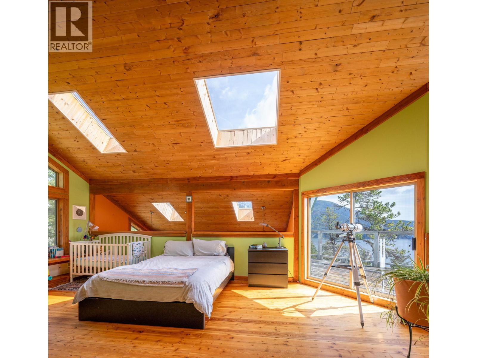 181 PERSEPHONE PLACE, Keats Island