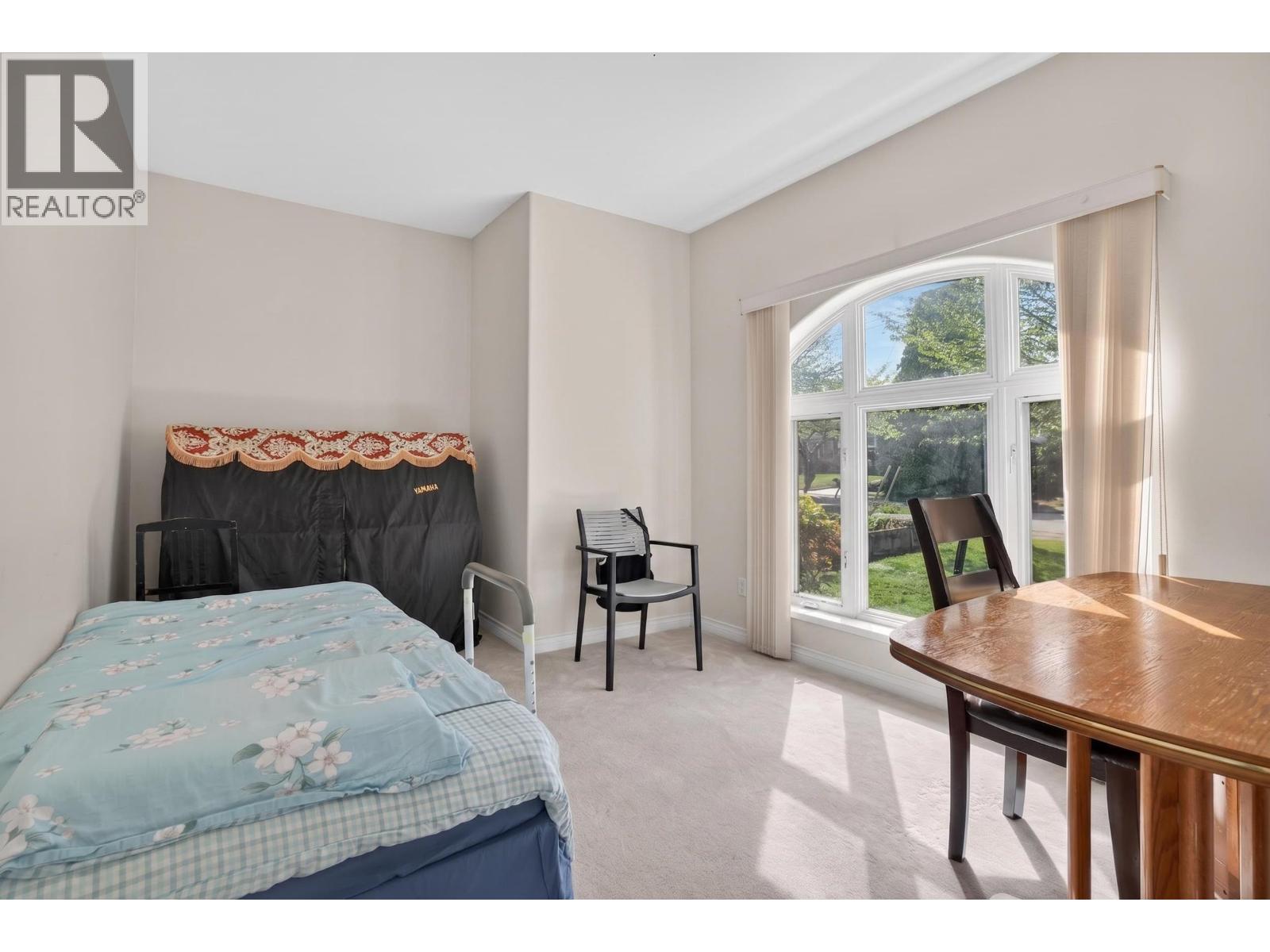 House in Burnaby - Image 2