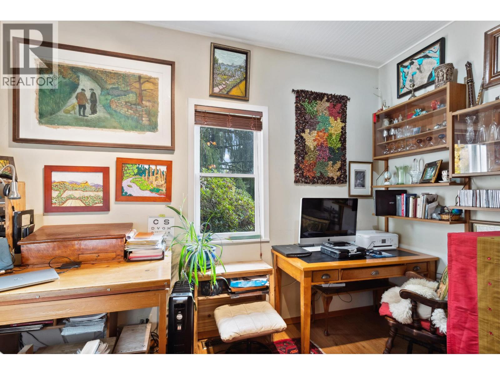 713 E ST. JAMES ROAD, North Vancouver