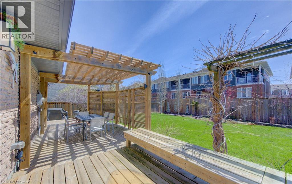 83 MANOR Drive - 43