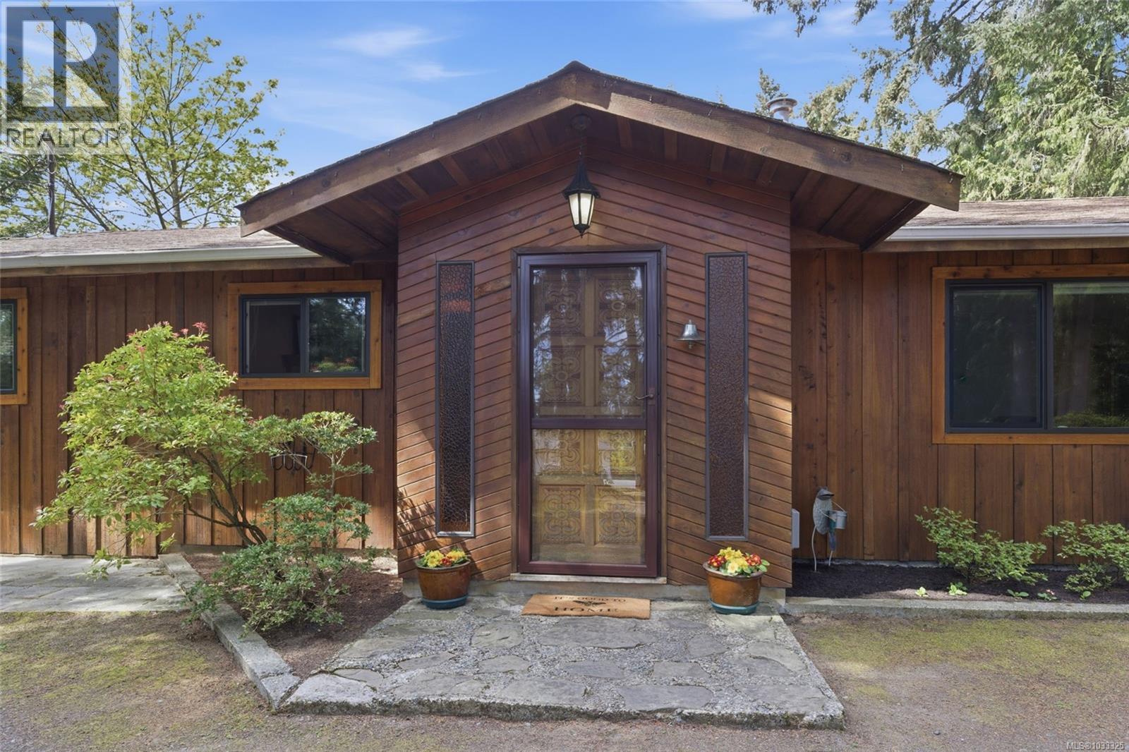 1599 Arbutus Dr - 14