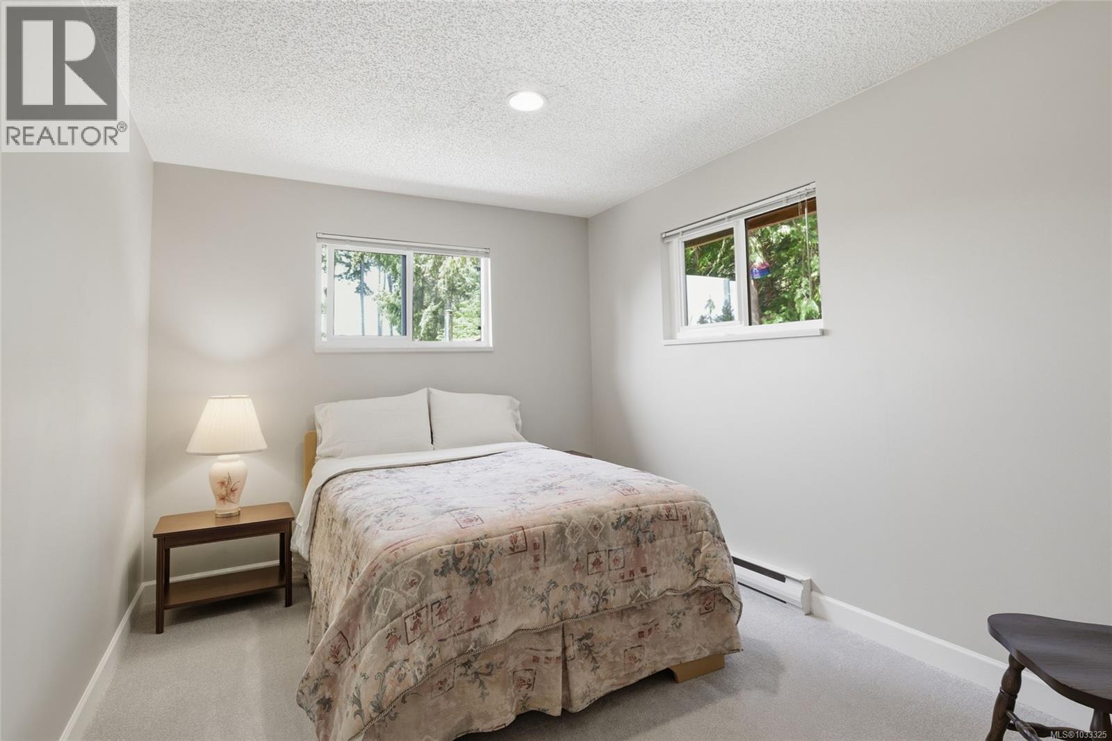 1599 Arbutus Dr - 29