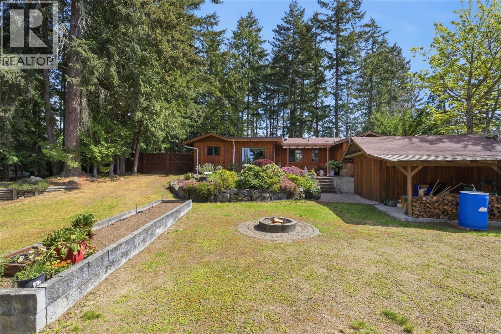 1599 Arbutus Dr - 33