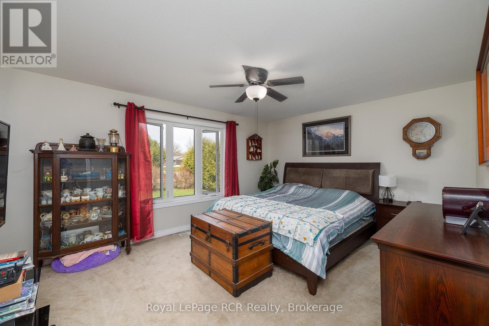123 DOUGLAS STREET - 16