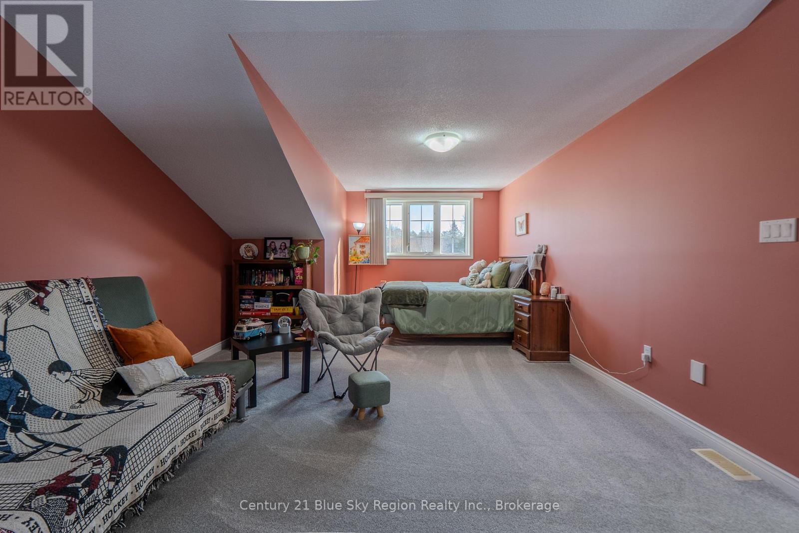 87 FAIRWAY DRIVE - 23