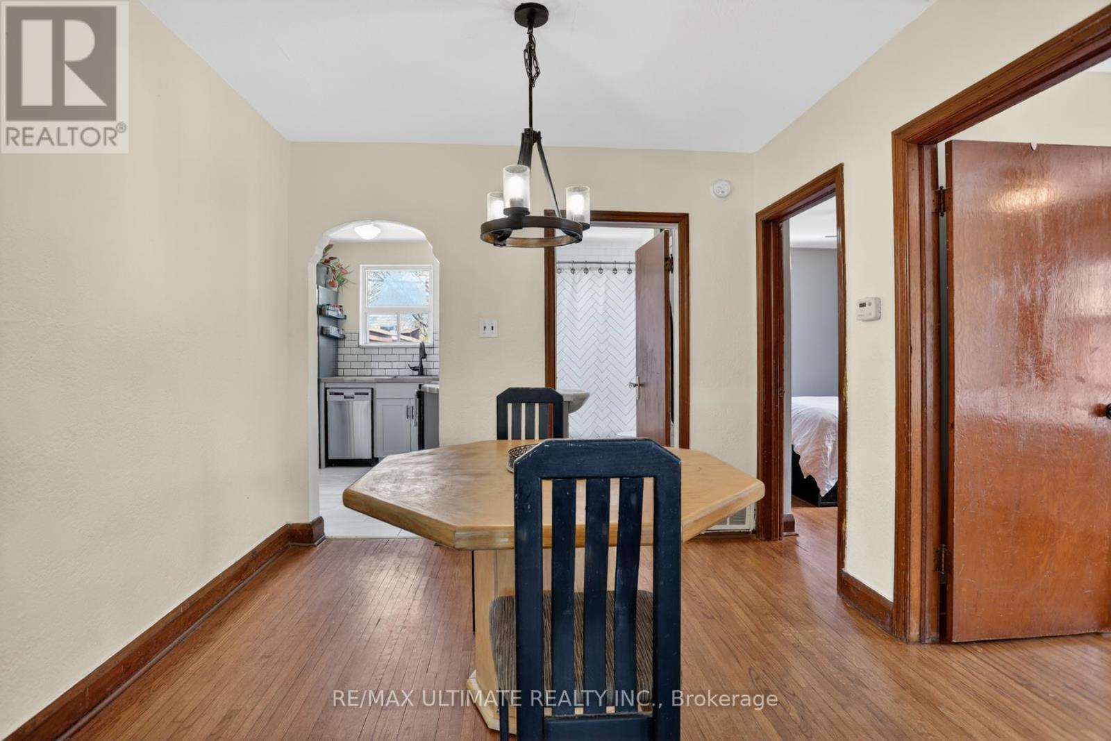 37 BEXHILL AVENUE - 13