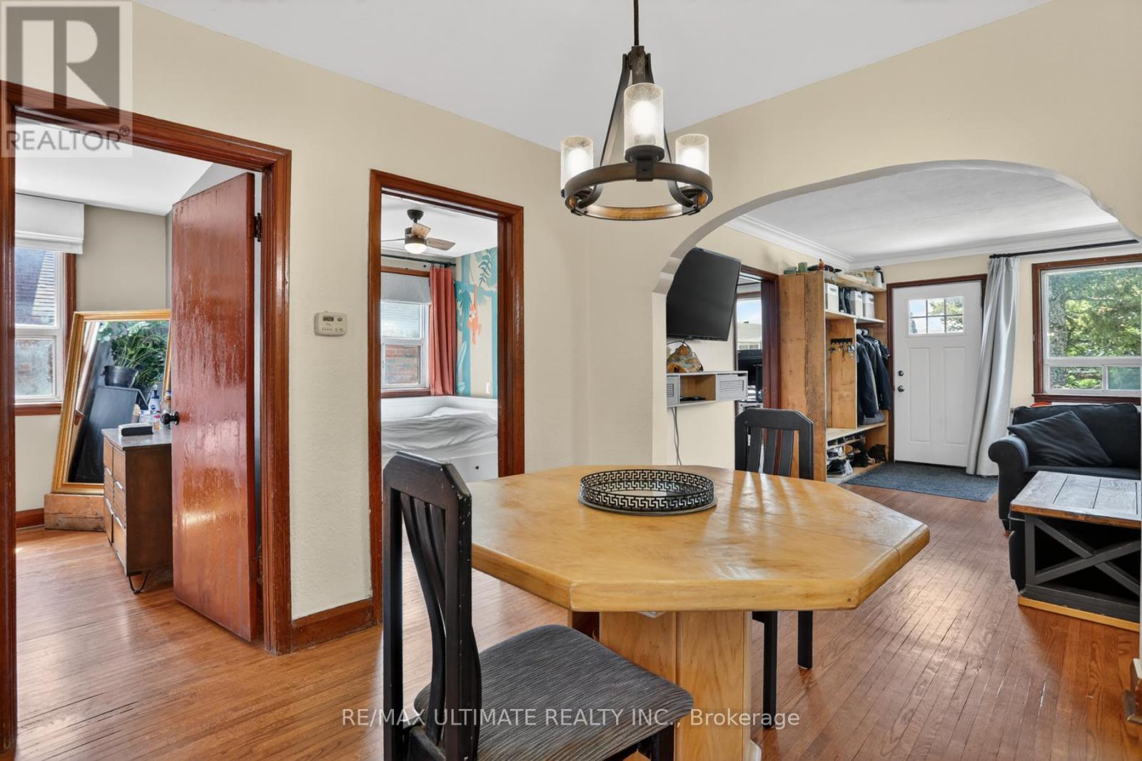 37 BEXHILL AVENUE - 14