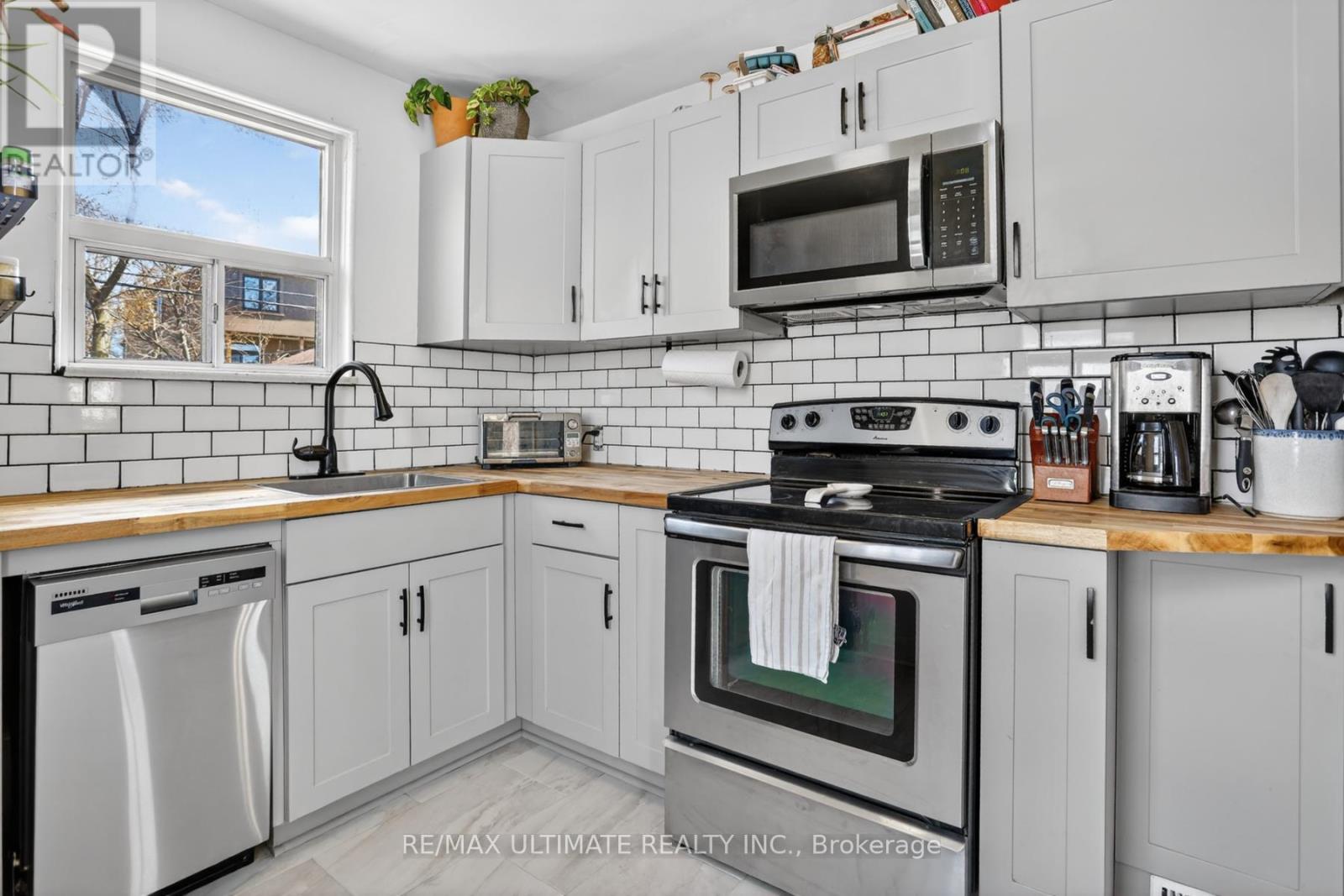 37 BEXHILL AVENUE - 24