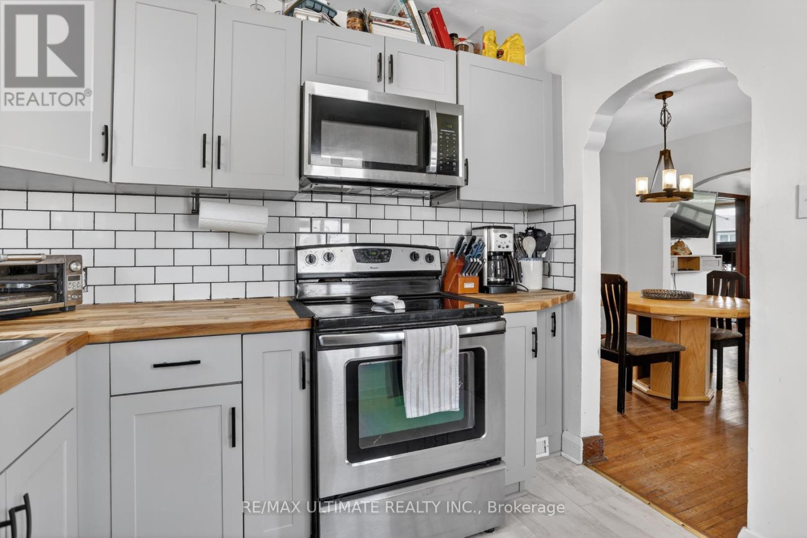 37 BEXHILL AVENUE - 25