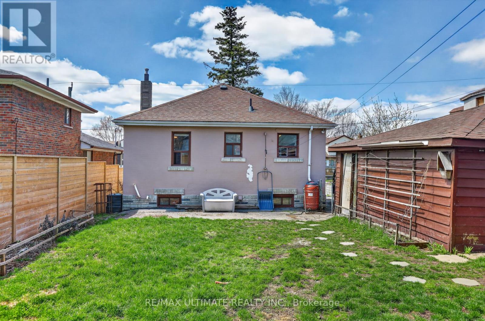 37 BEXHILL AVENUE - 37