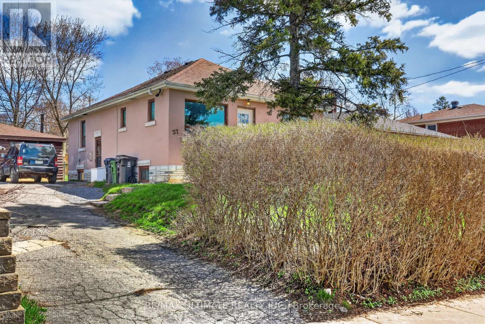 37 BEXHILL AVENUE - 4