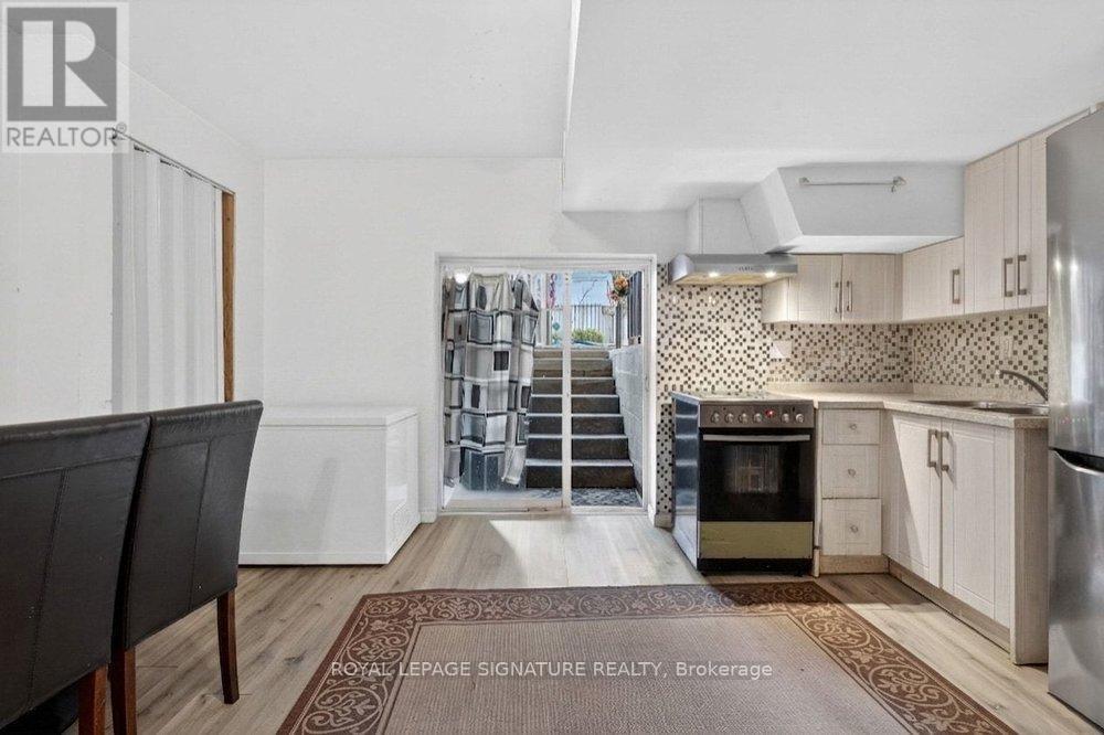 32 CLIFFCREST DRIVE - 37