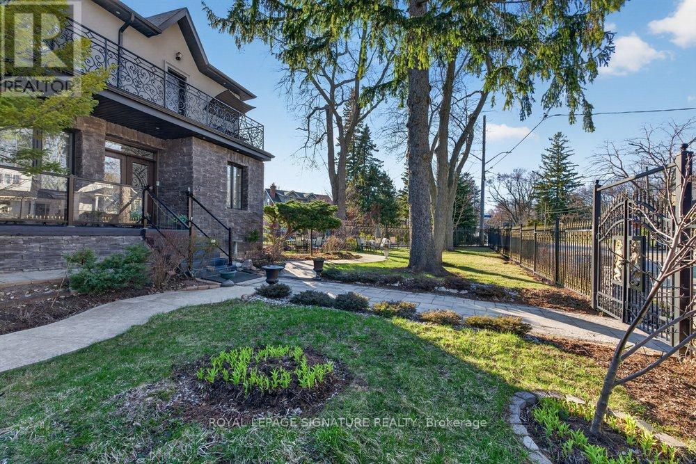 32 CLIFFCREST DRIVE - 4