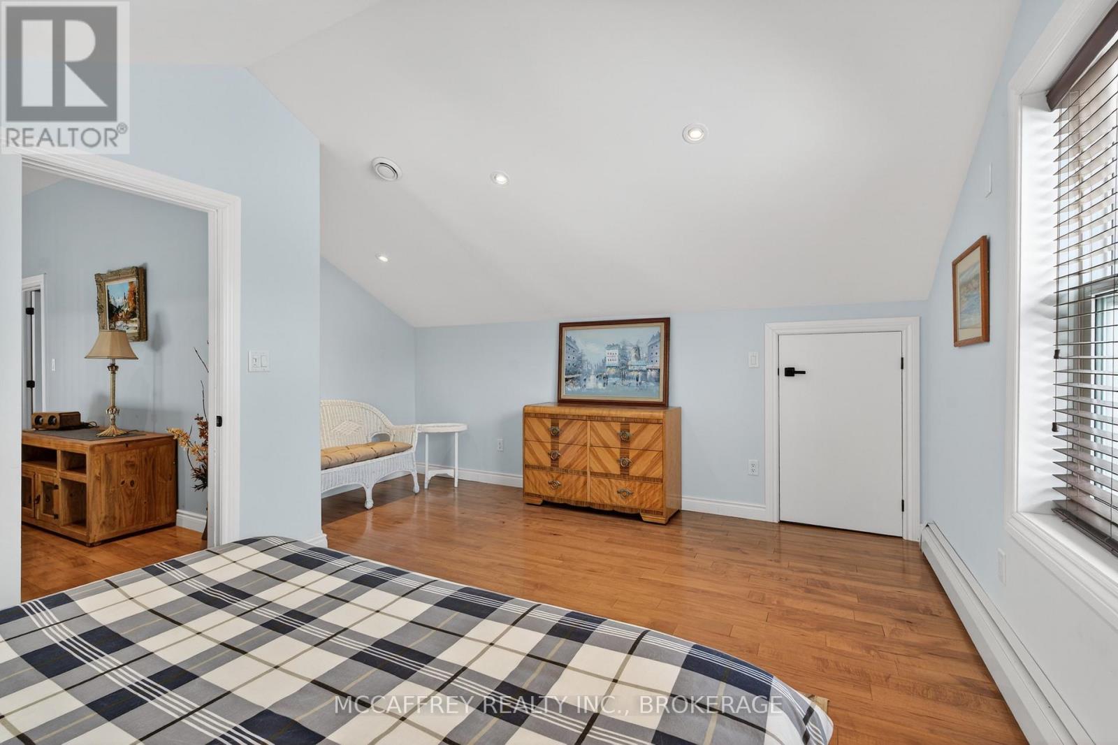 5638 BATTERSEA ROAD — photo 30