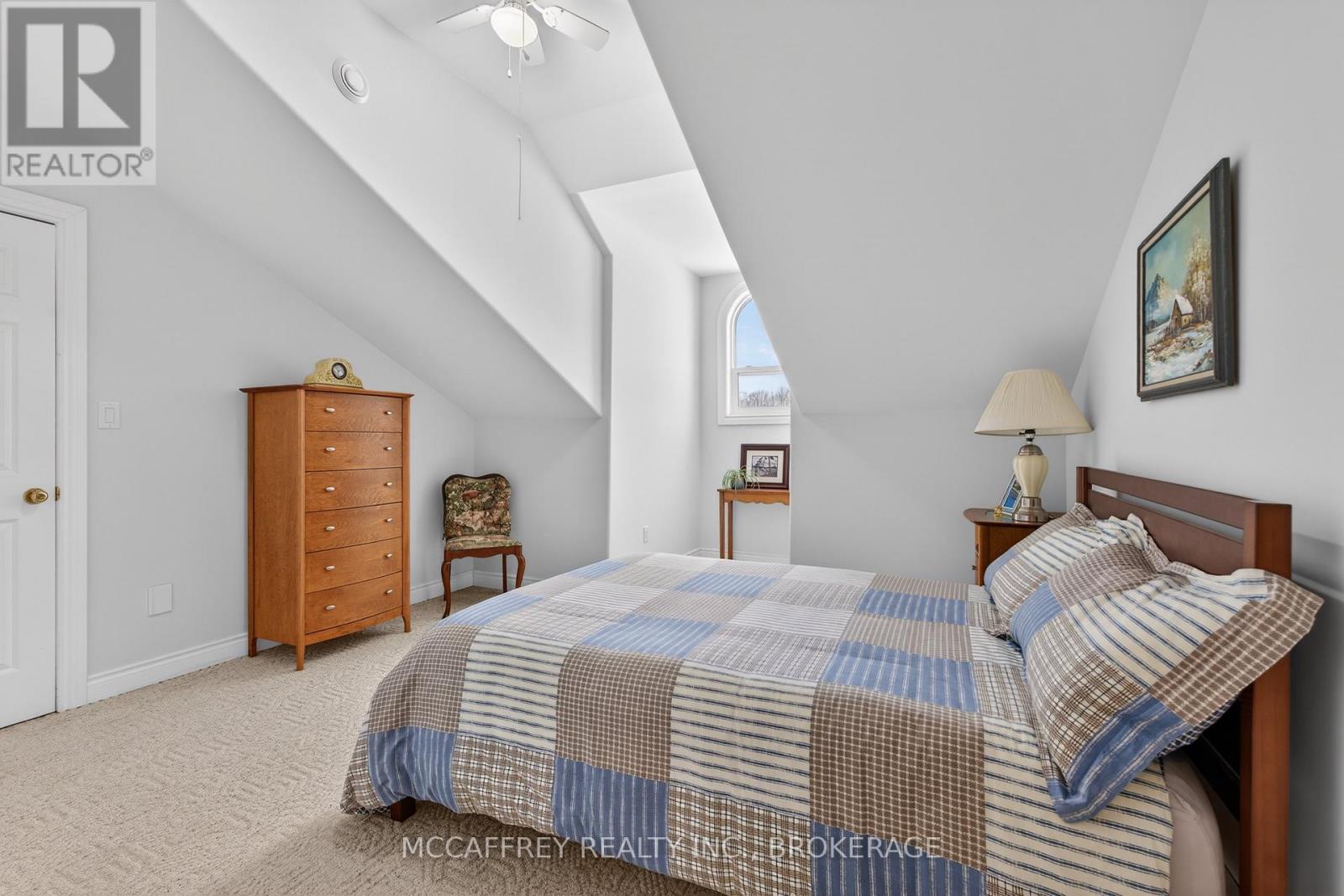 5638 BATTERSEA ROAD — photo 32