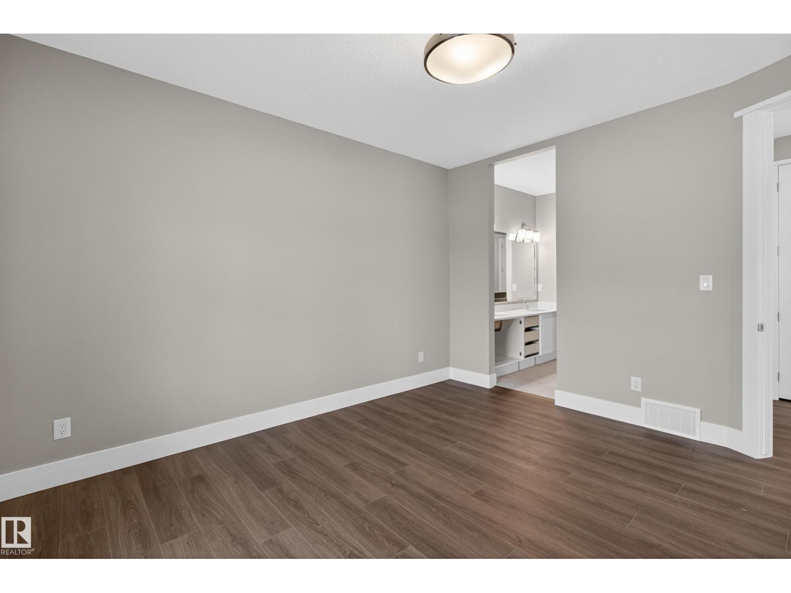 #13 120 HILLSHIRE BV, Sherwood Park