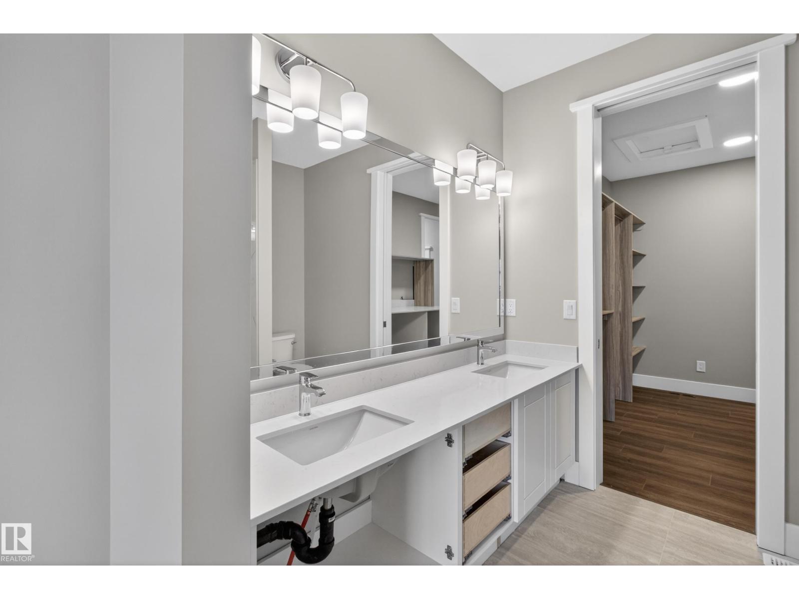 #13 120 HILLSHIRE BV, Sherwood Park