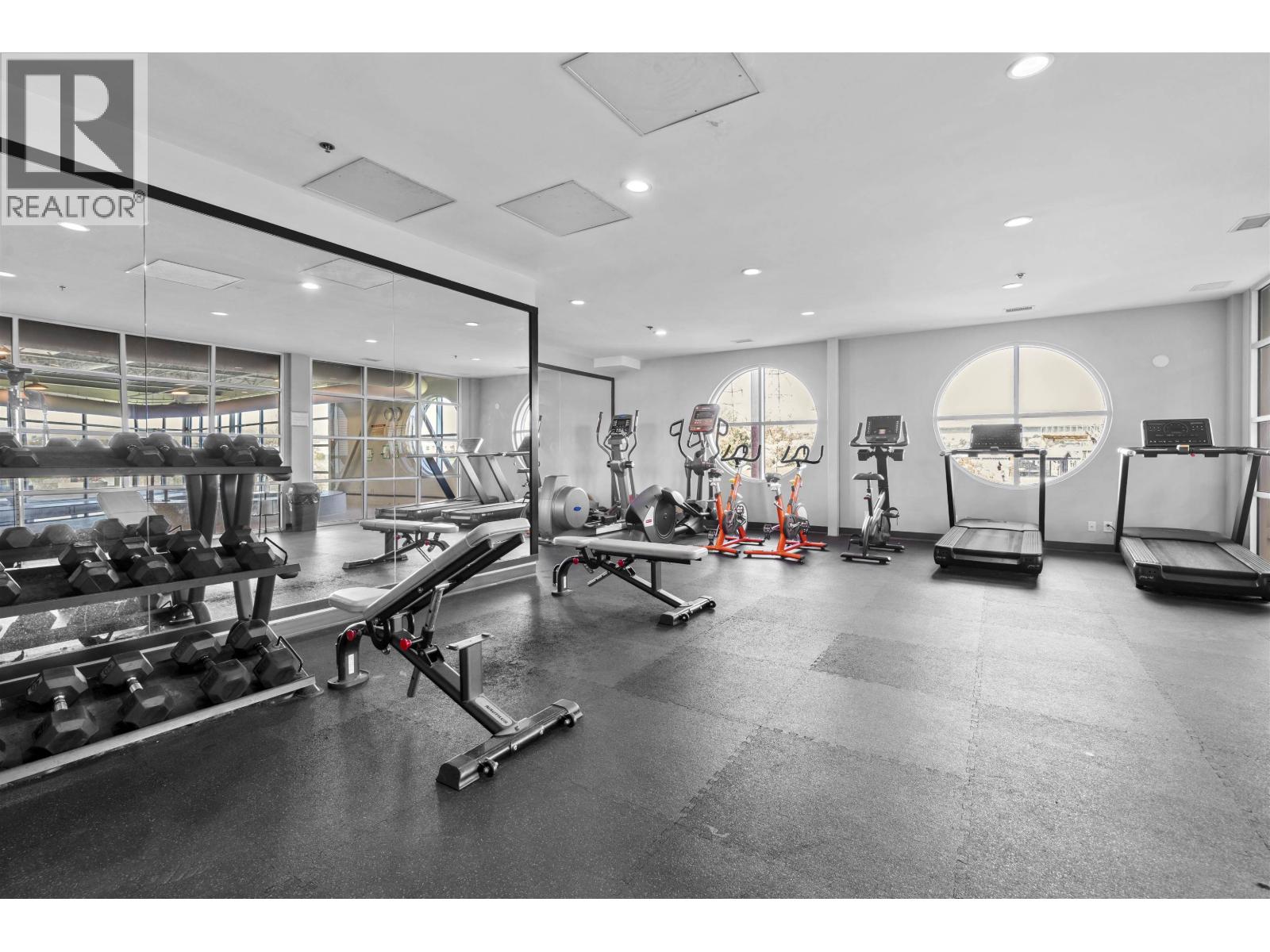 #64-10199 RIVER Drive, Richmond