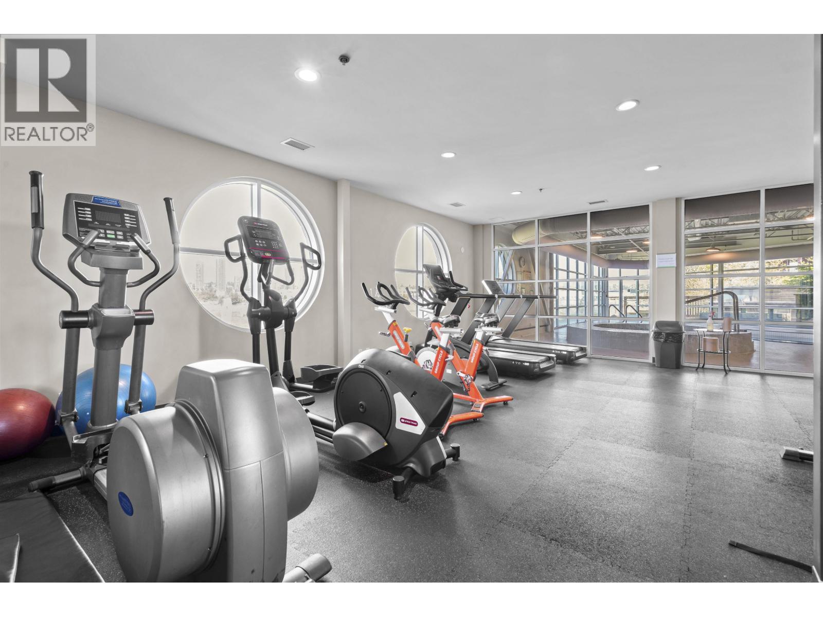 #64-10199 RIVER Drive, Richmond