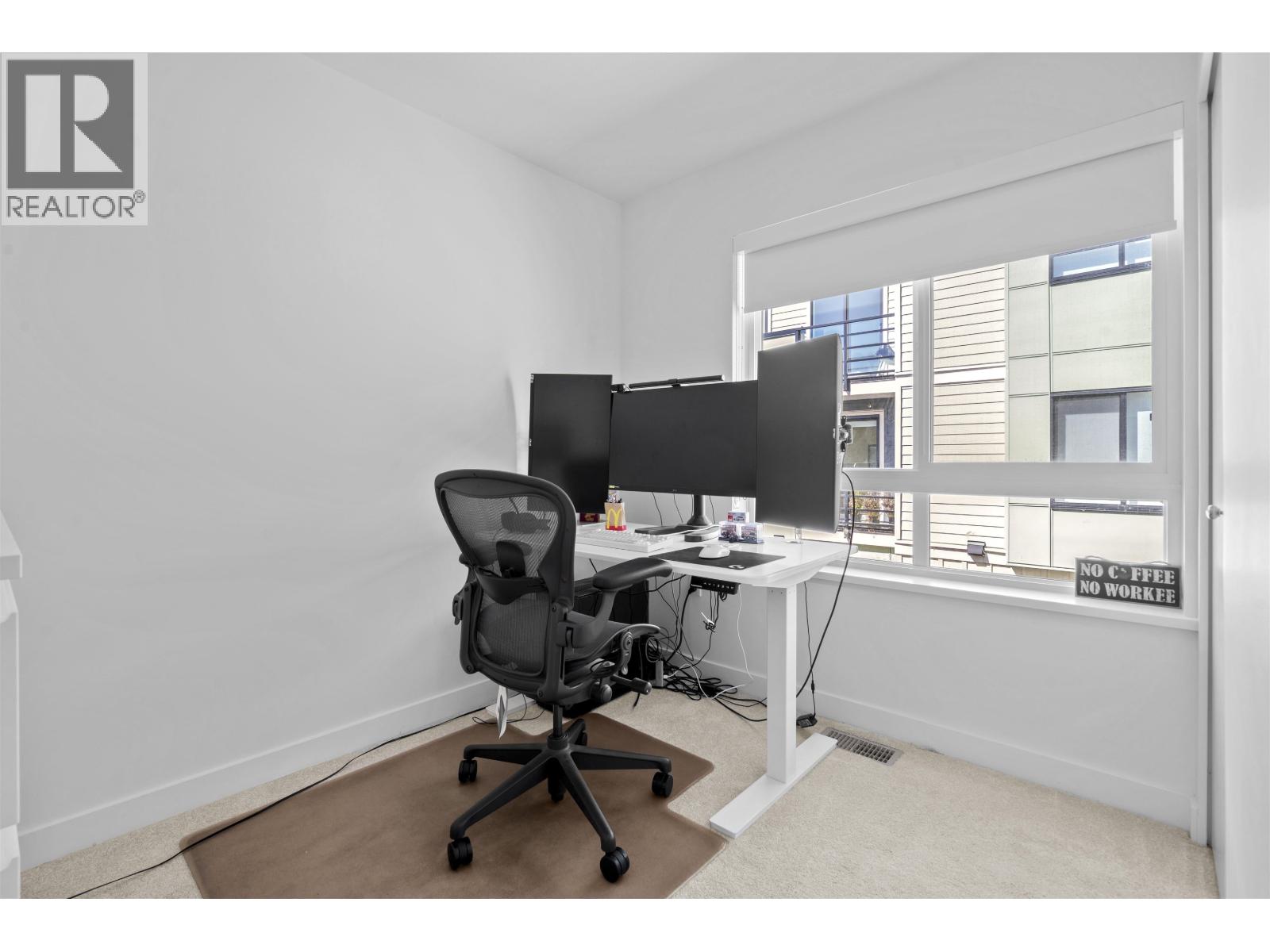 #64-10199 RIVER Drive, Richmond