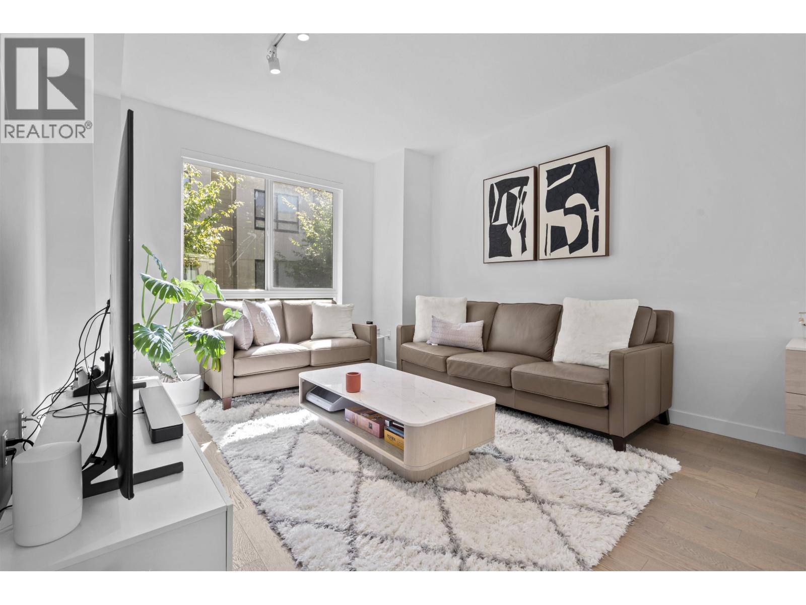 #64-10199 RIVER Drive, Richmond