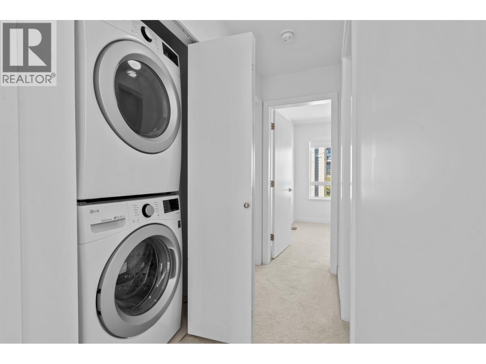 #64-10199 RIVER Drive, Richmond