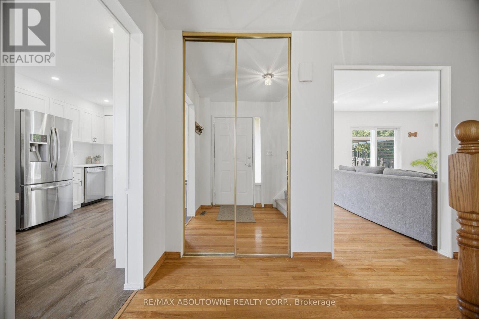 2395 ARNOLD CRESCENT - 4