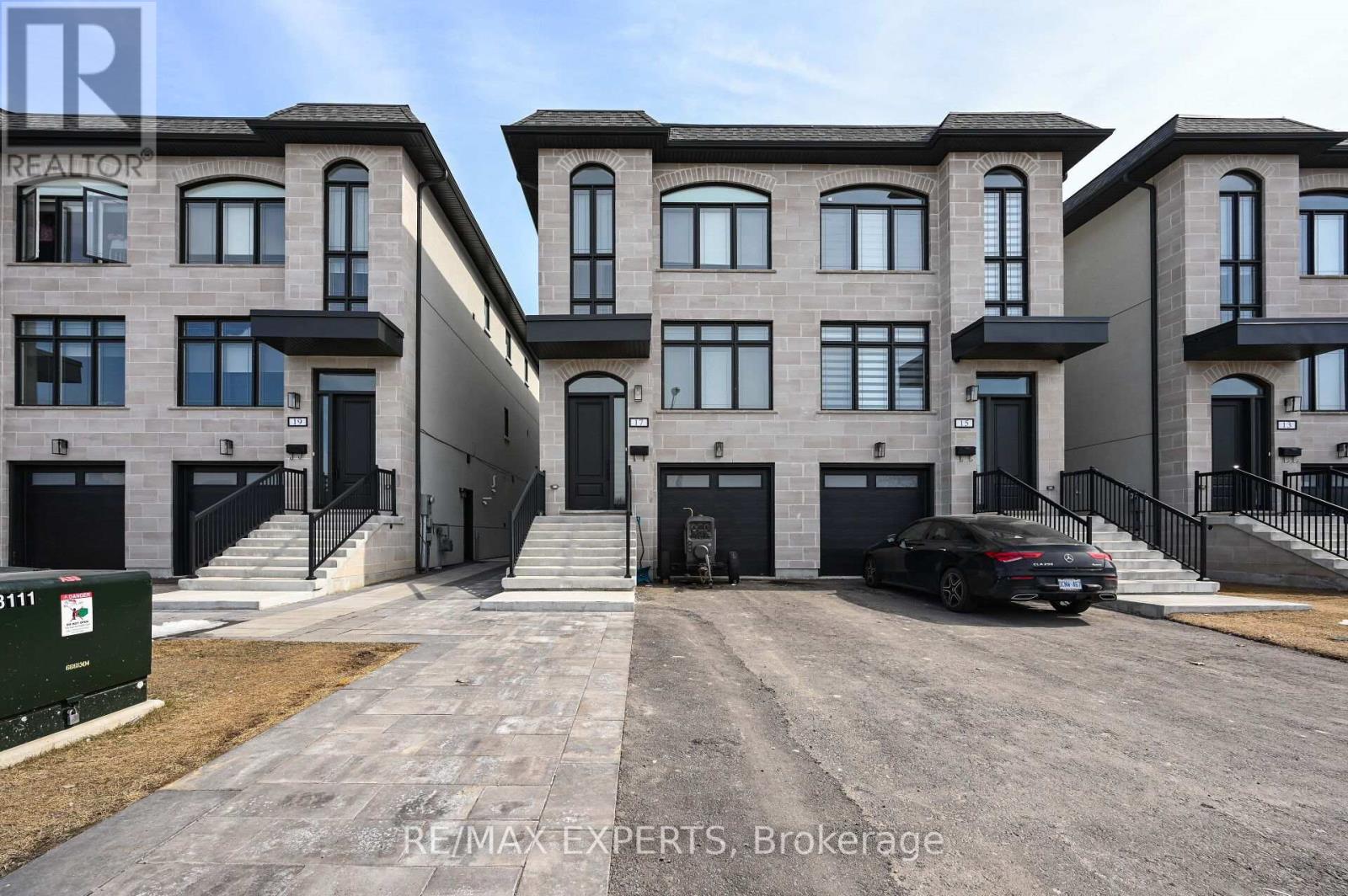 17 ST GASPAR COURT - 1