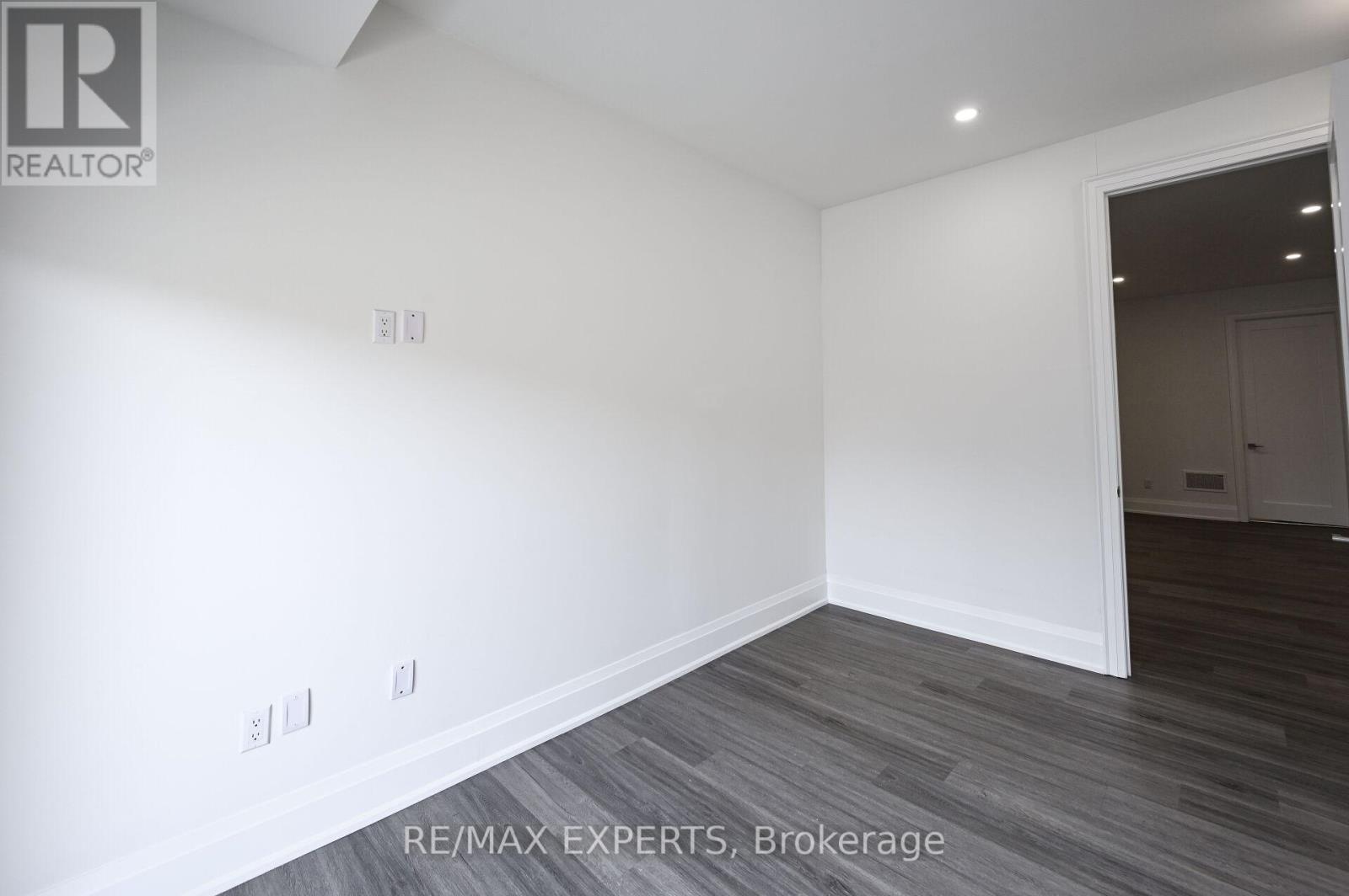 17 ST GASPAR COURT - 38