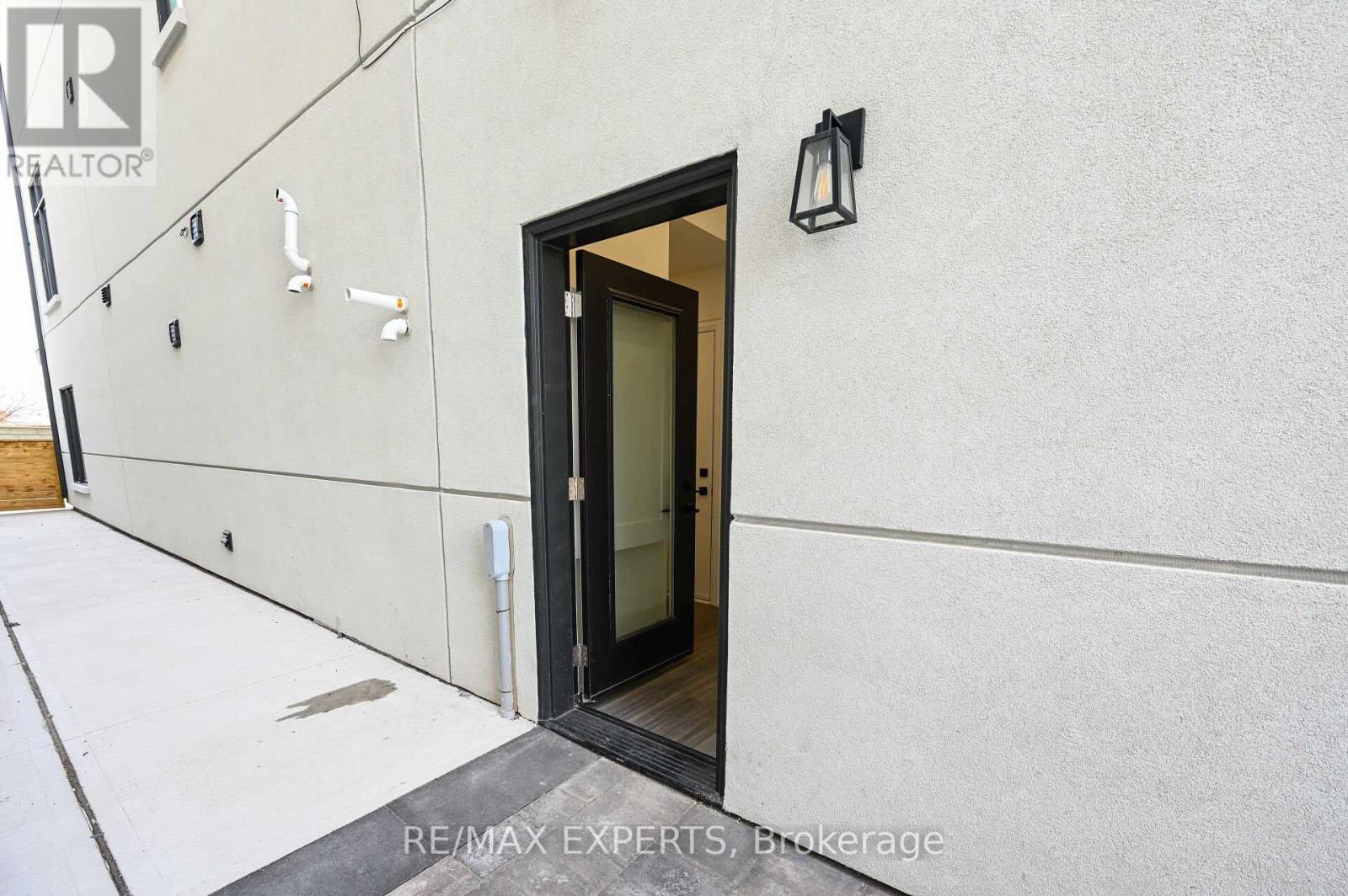 17 ST GASPAR COURT - 42
