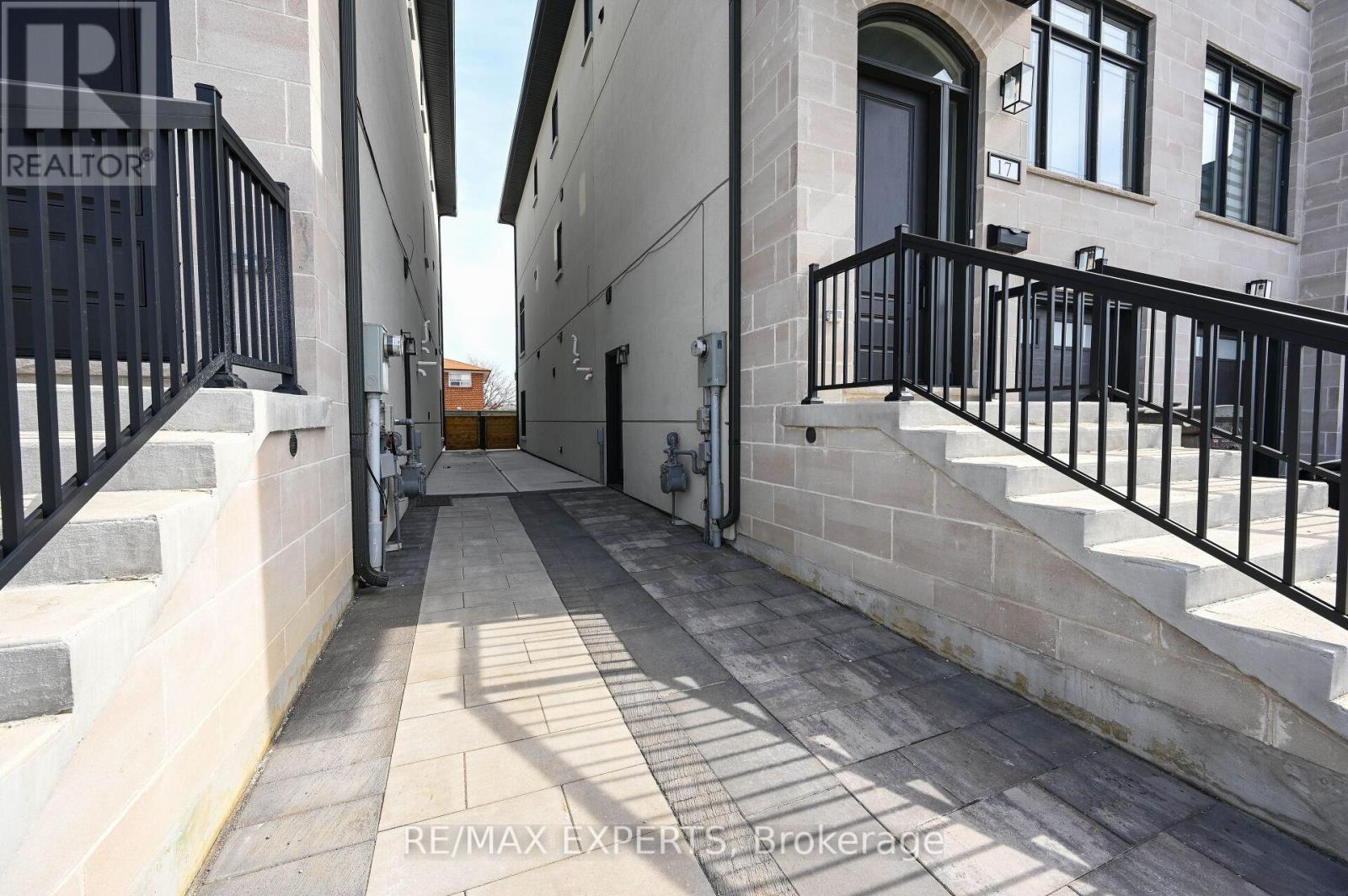 17 ST GASPAR COURT - 49