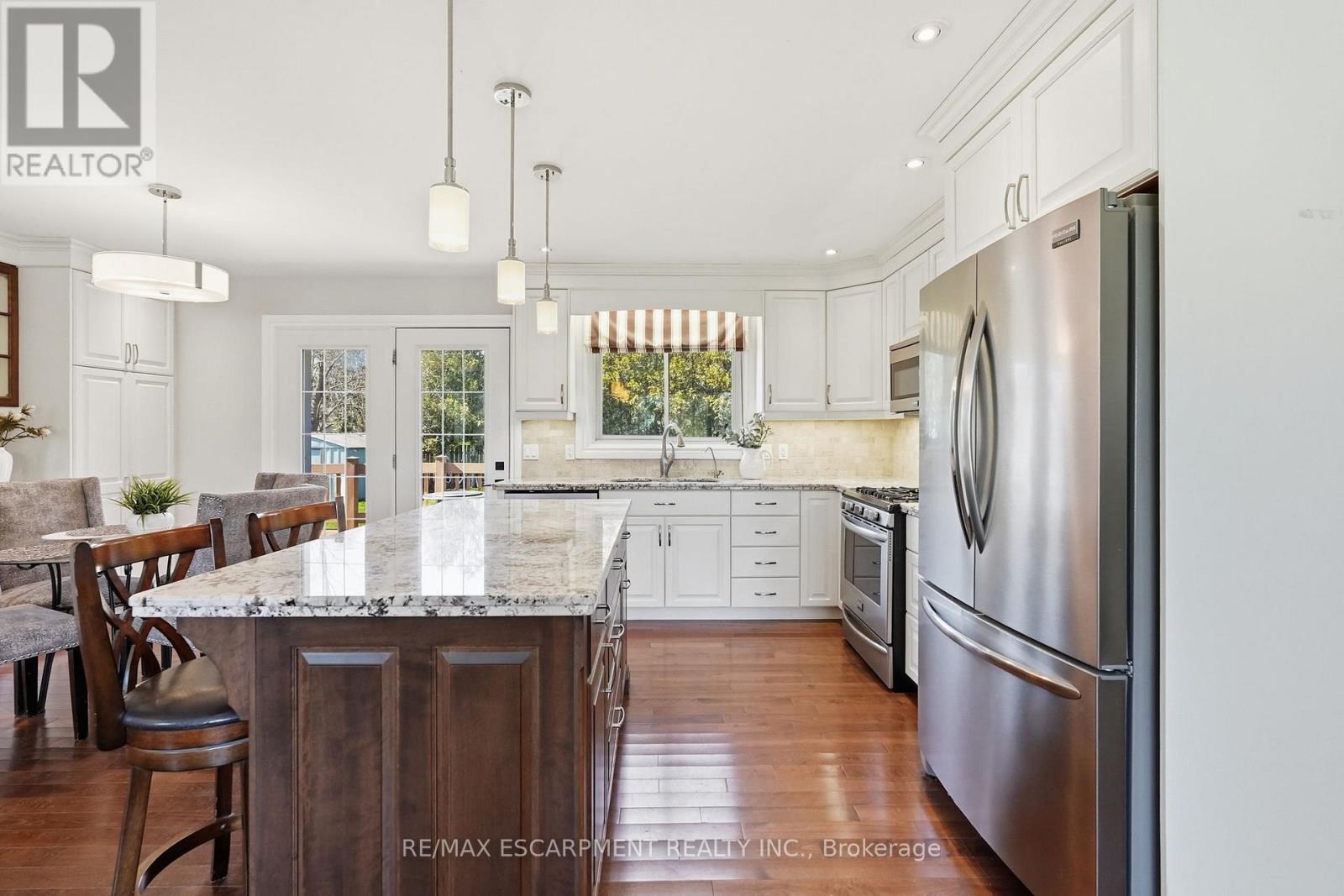 133 NEW LAKESHORE ROAD S - 13