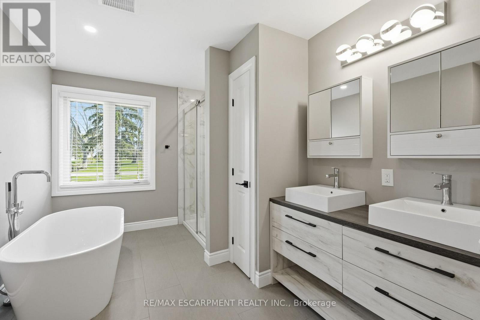 133 NEW LAKESHORE ROAD S - 25