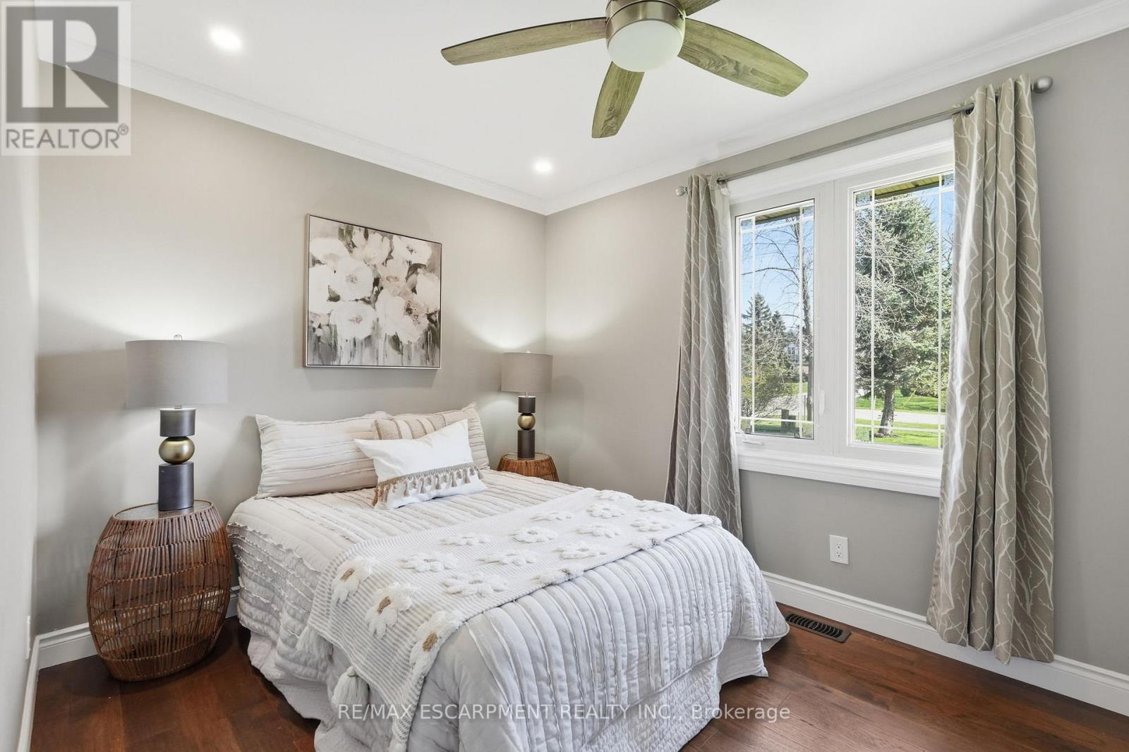 133 NEW LAKESHORE ROAD S - 27