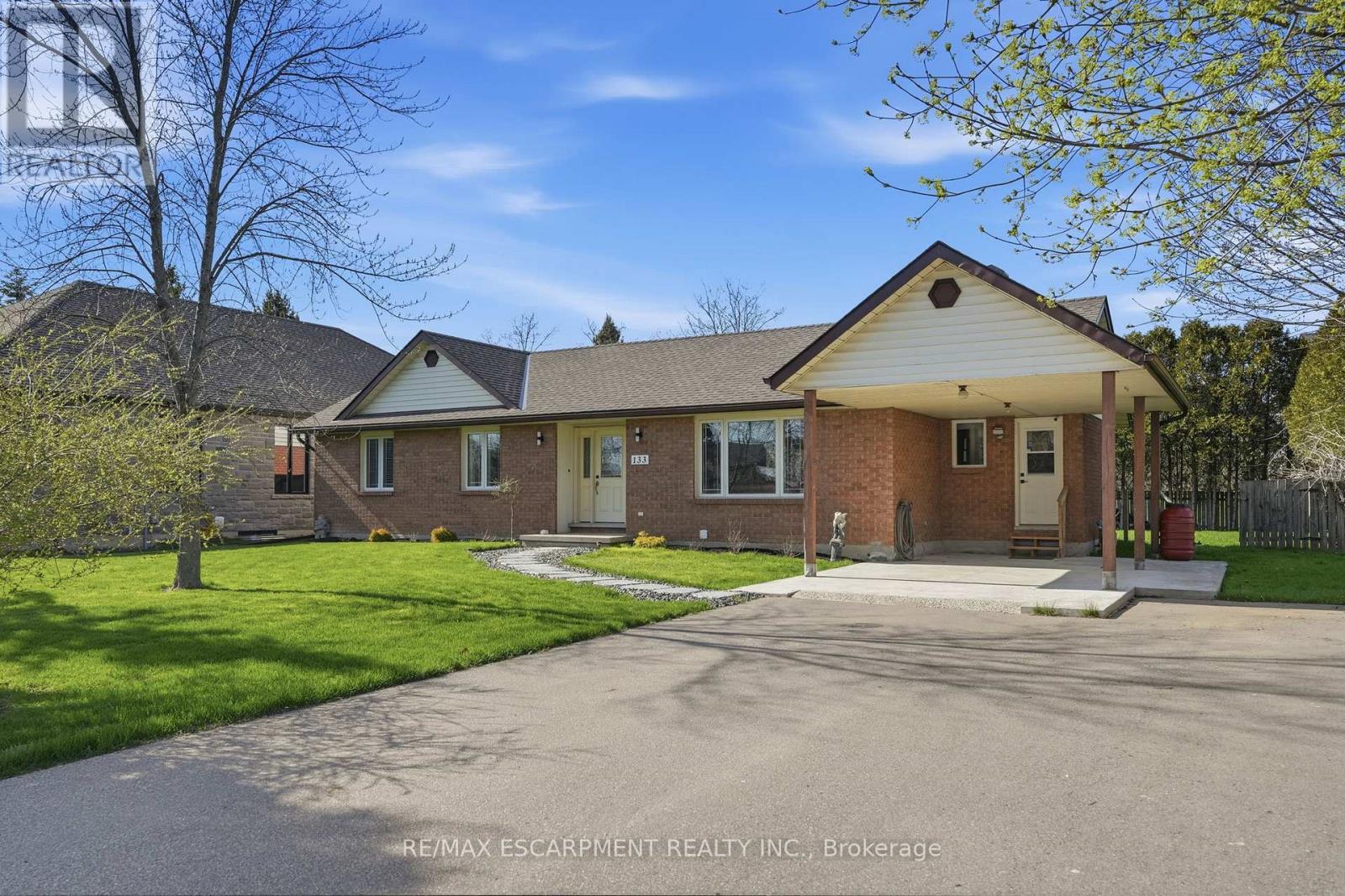 133 NEW LAKESHORE ROAD S - 3