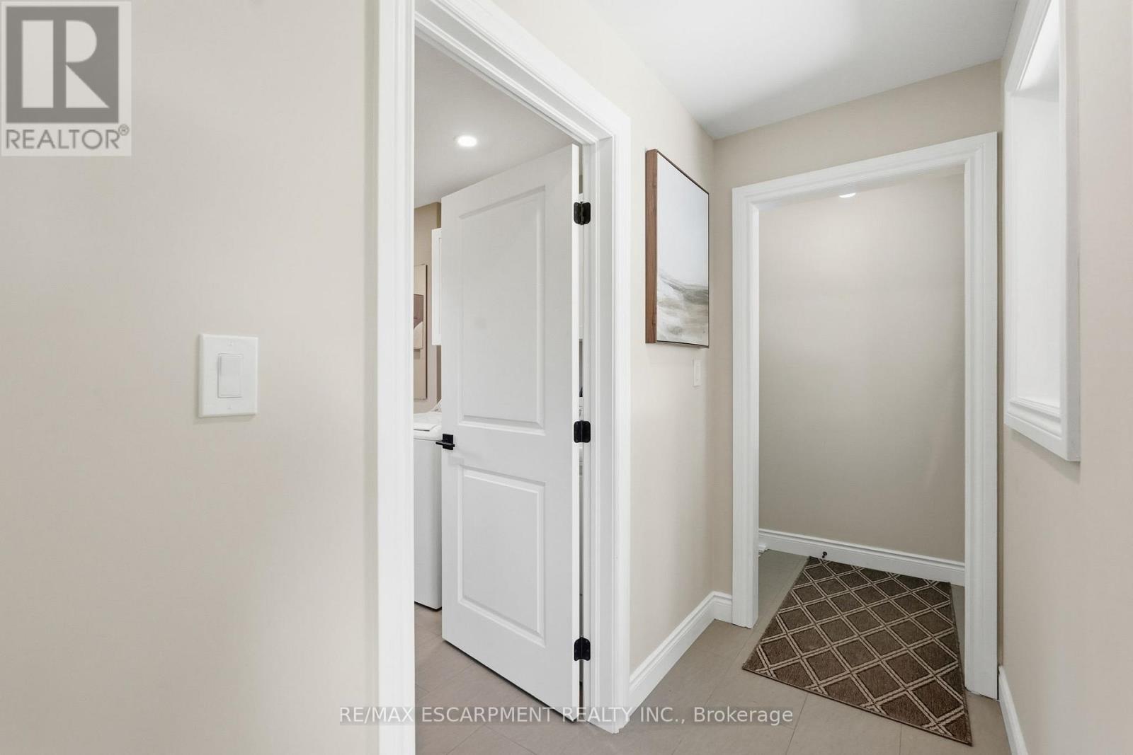 133 NEW LAKESHORE ROAD S - 32