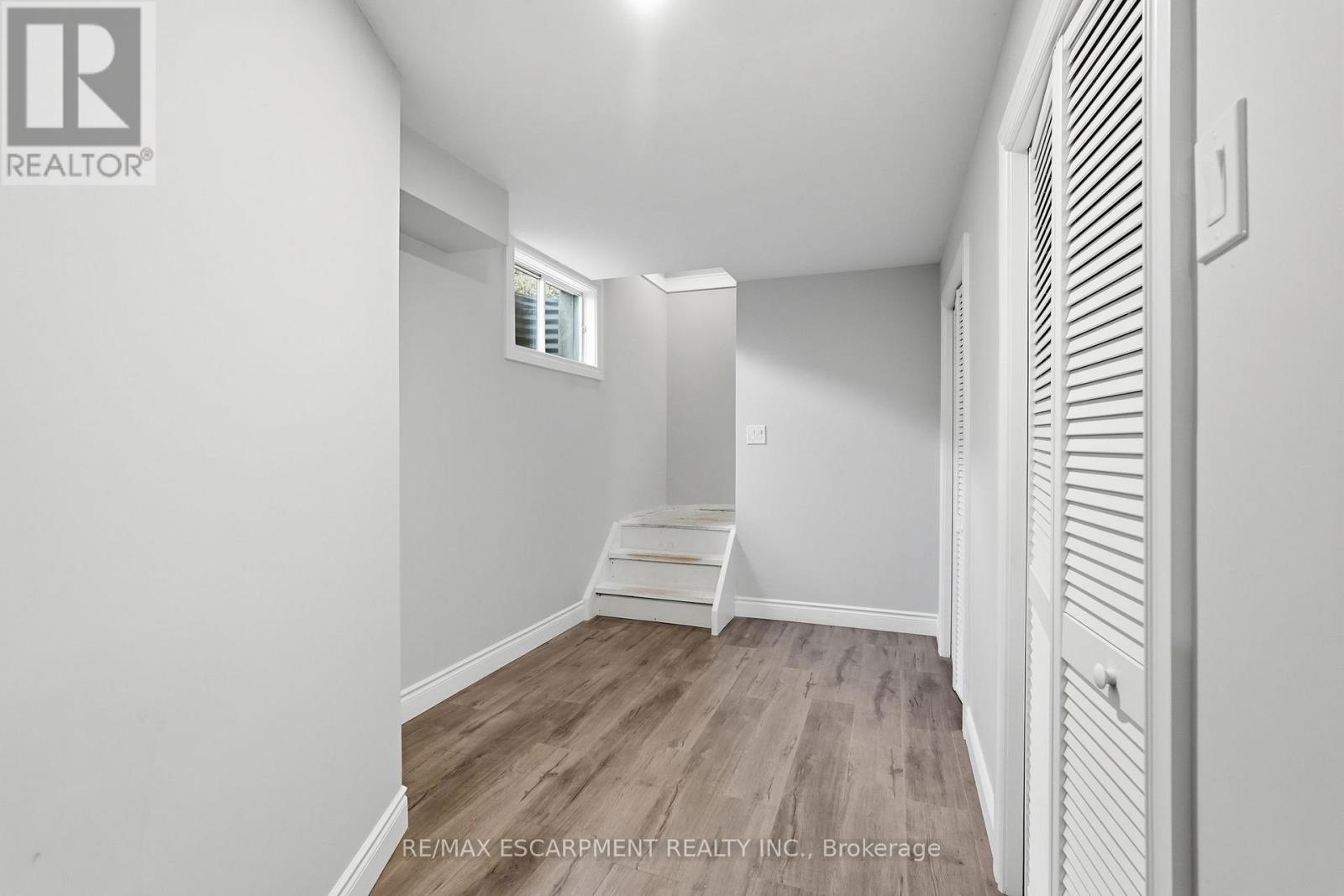 133 NEW LAKESHORE ROAD S - 36
