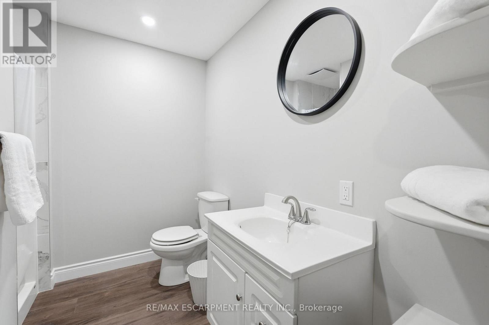 133 NEW LAKESHORE ROAD S - 38