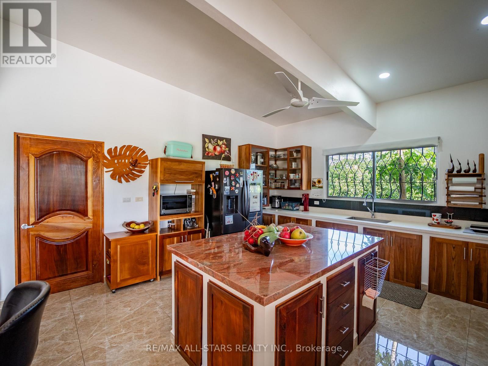 CASA KOI C. COBANO ROAD - 12