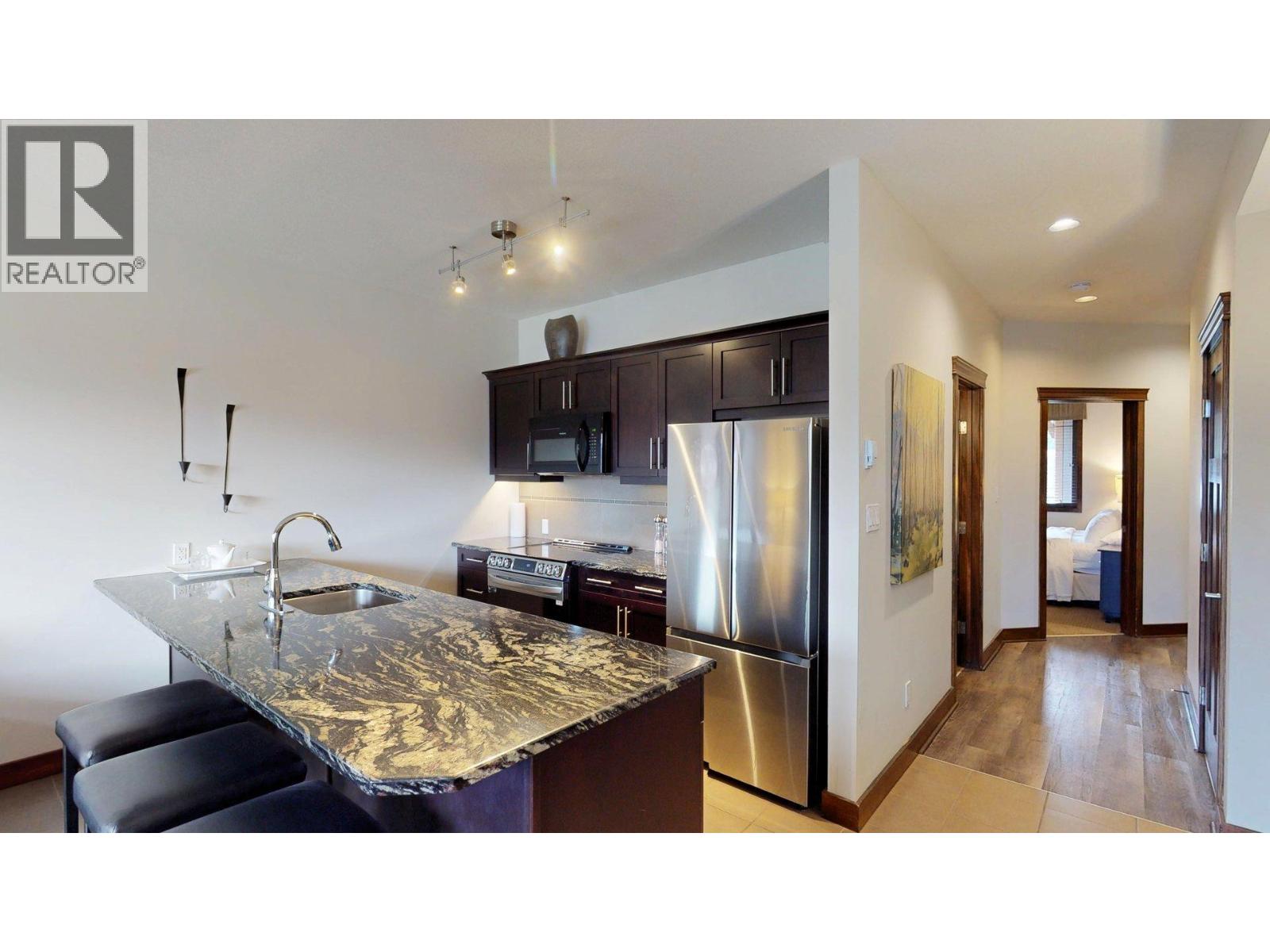 #725 I2 700 BIGHORN Boulevard - 17