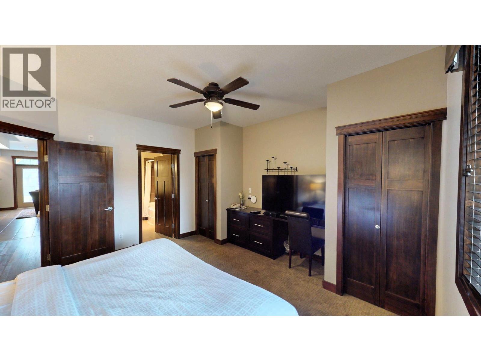 #725 I2 700 BIGHORN Boulevard - 25