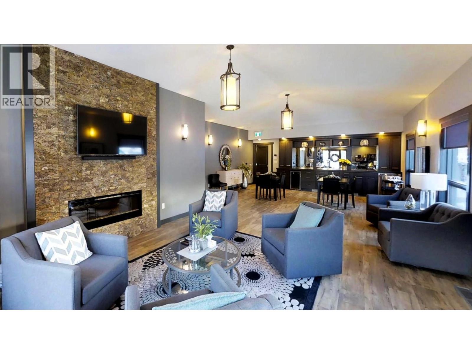 #725 I2 700 BIGHORN Boulevard - 53