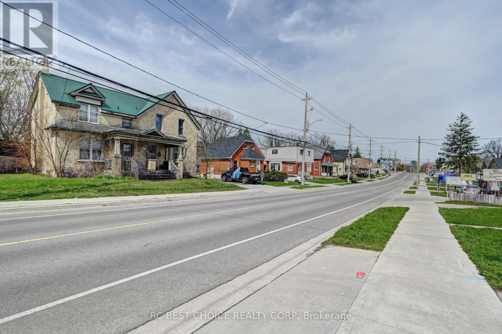 263-265 MILL STREET - 25